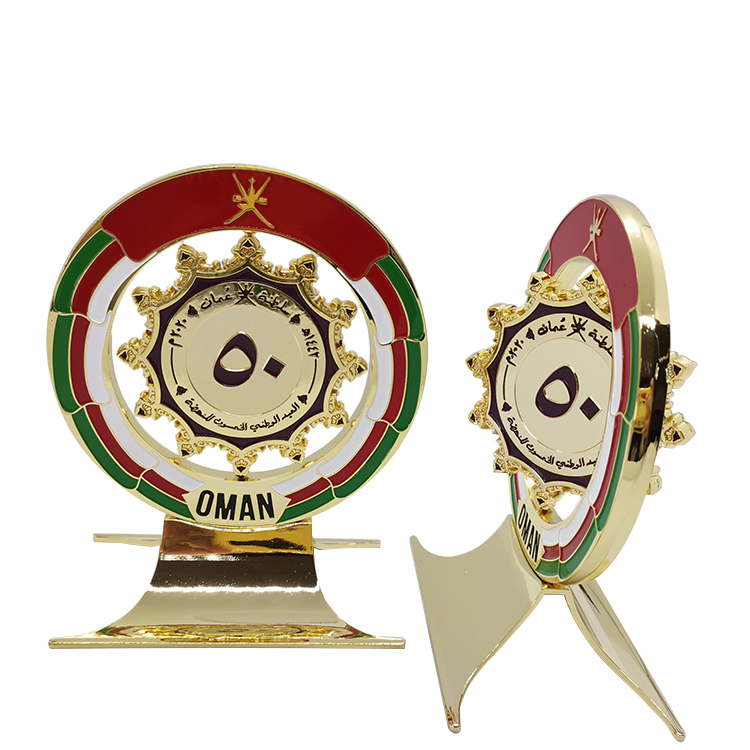 Interior Rotatable Omani Metal Trophy Award Decorations