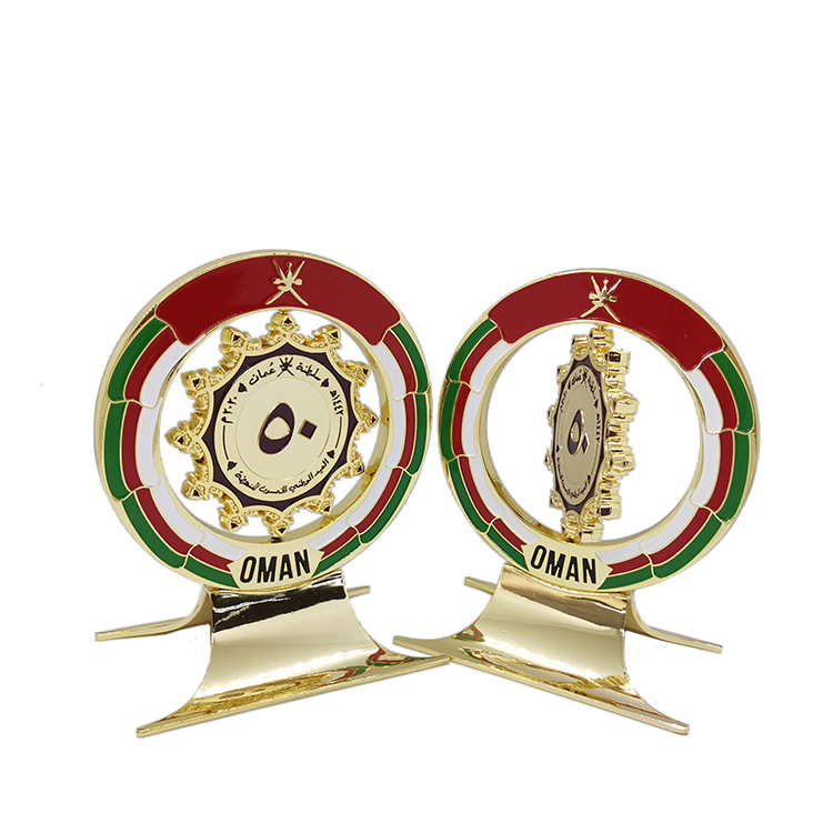 Interior Rotatable Omani Metal Trophy Award Decorations