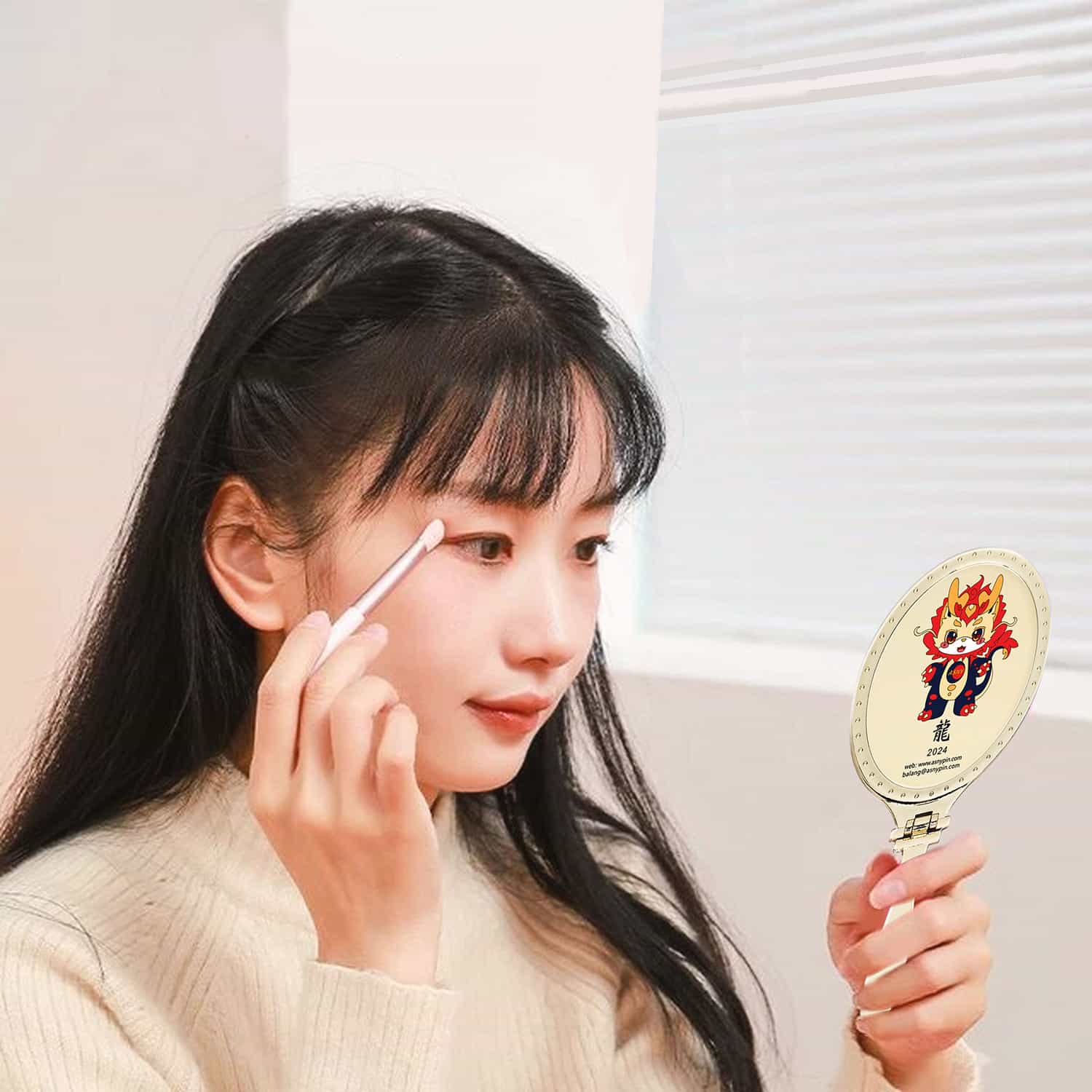 Metal Dreamy Dragon Year IP Shaped Handheld Foldable Makeup Mirror